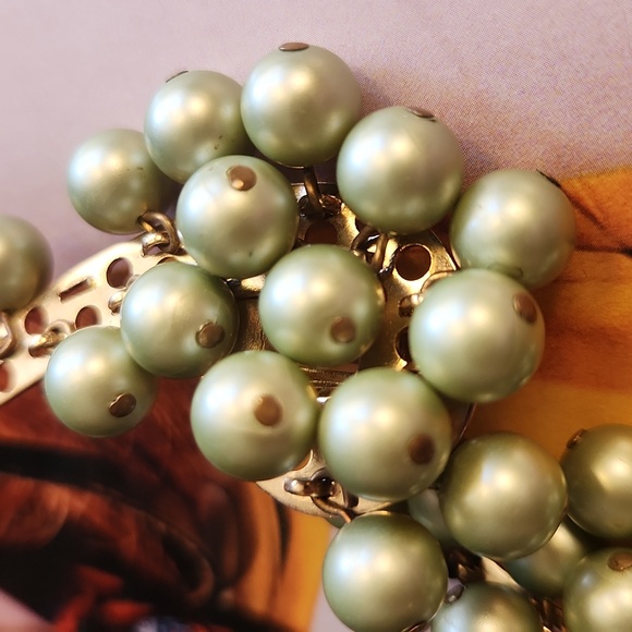 1960s green bauble clip ons - Picture 8 of 8